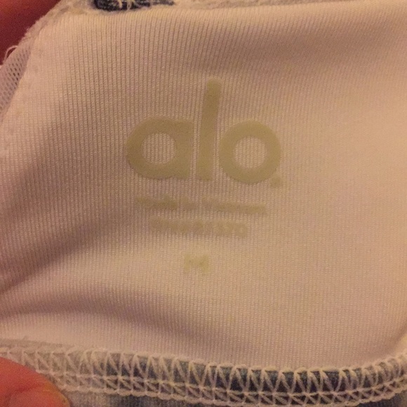 Alo Yoga sports bra and Lululemon running short - Picture 6 of 6
